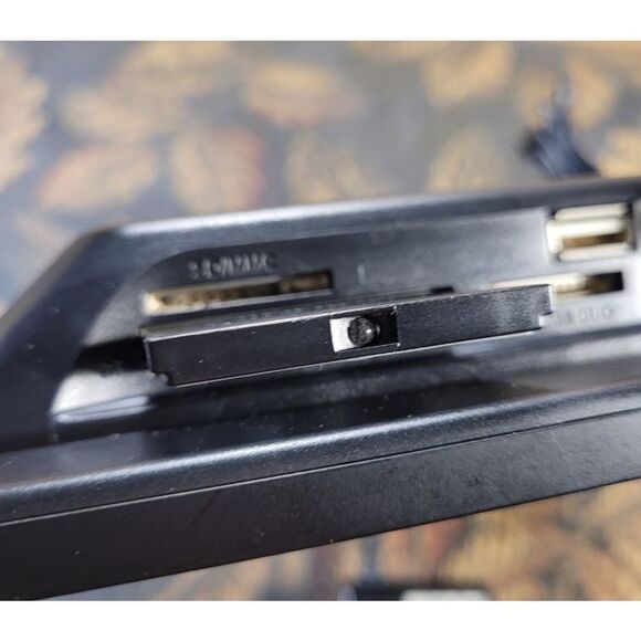 Studio 35 7 Inch Digital Photo Frame with Remote - Picture 14 of 15